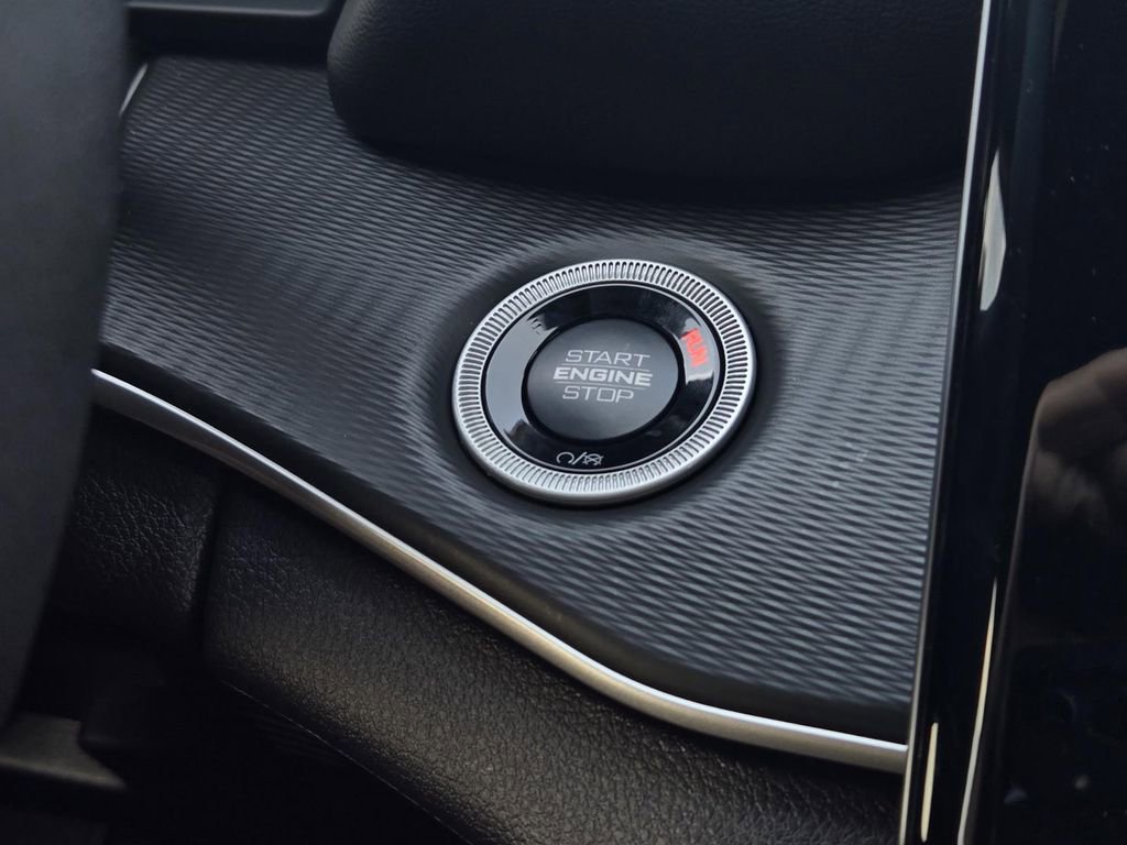 New 2025 Jeep Grand Cherokee L Laredo w/ Luxury Tech Group I image 21