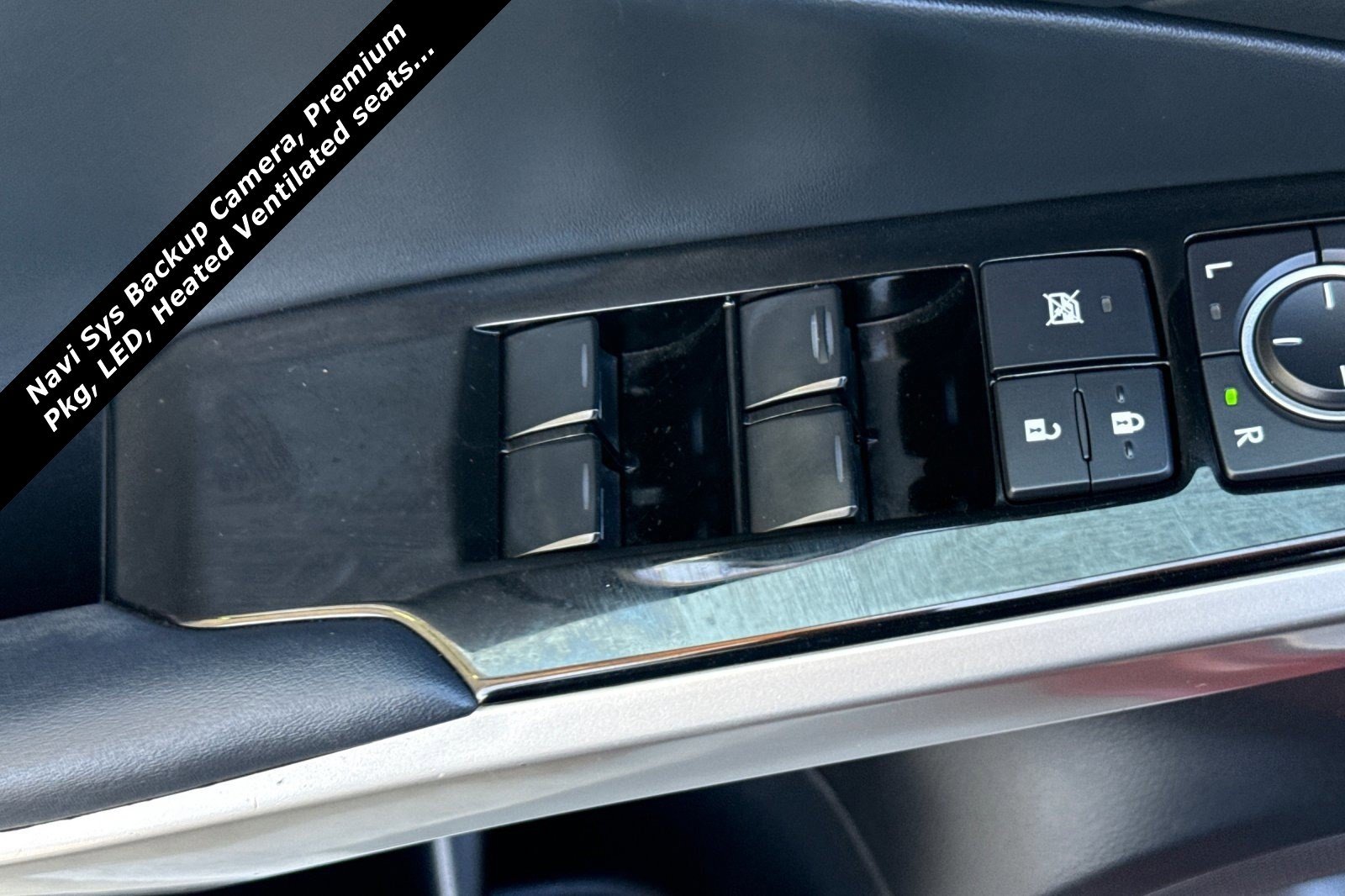 Used 2015 Lexus IS 250 AWD w/ Navigation System Package image 12
