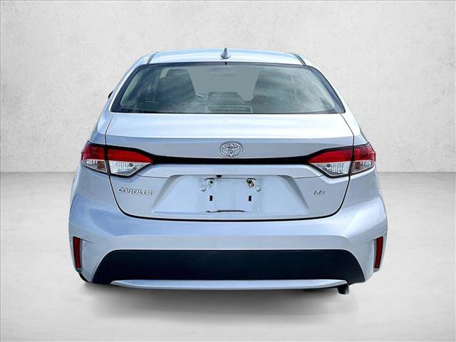 Used 2021 Toyota Corolla LE FWD image 4