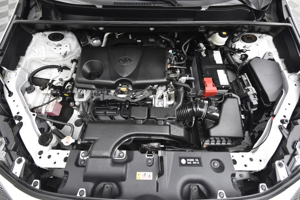 Used 2021 Toyota RAV4 LE AWD/4WD image 26