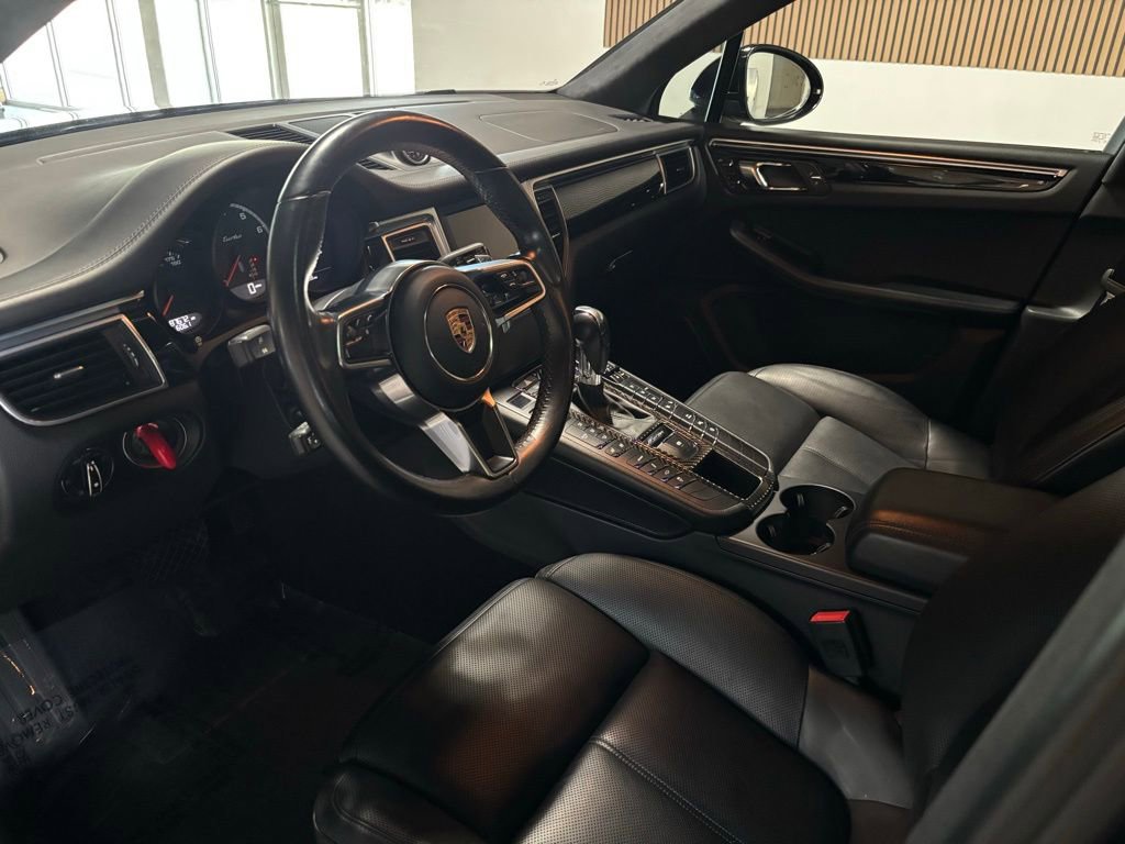 Used 2016 Porsche Macan Turbo AWD/4WD image 10