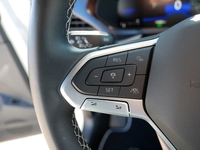 Certified 2023 Volkswagen Taos SE w/ Panoramic Sunroof Package image 25