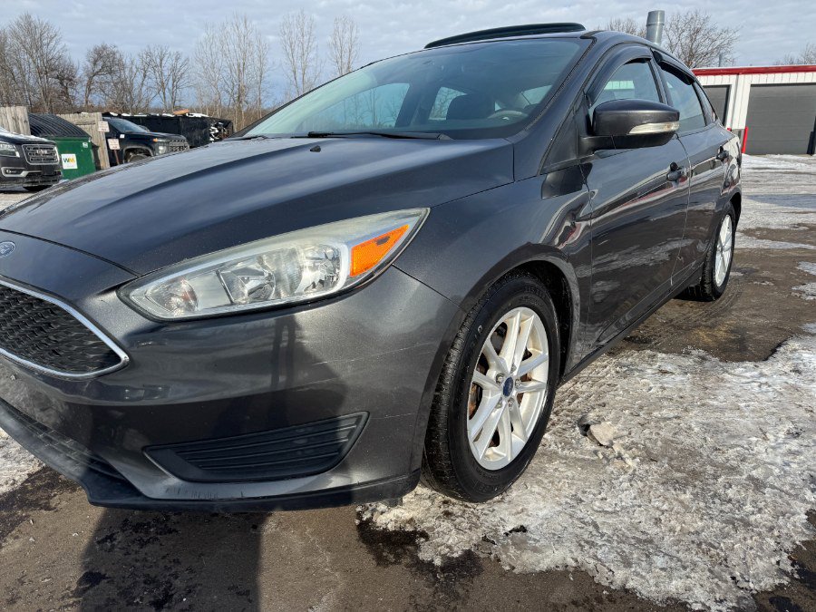 Used 2016 Ford Focus SE image 9