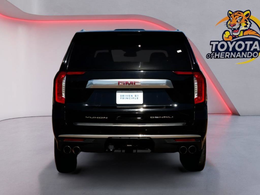 Used 2024 GMC Yukon XL Denali AWD/4WD image 6