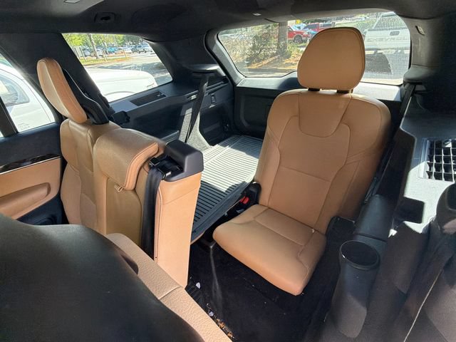Used 2017 Volvo XC90 T6 Momentum w/ Vision Package AWD/4WD image 13