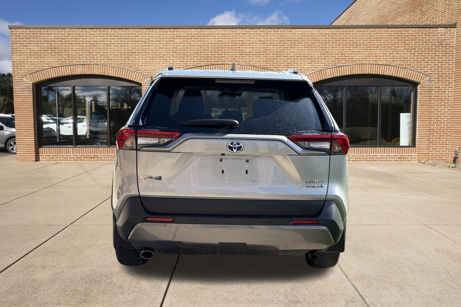 Used 2019 Toyota RAV4 Limited image 4
