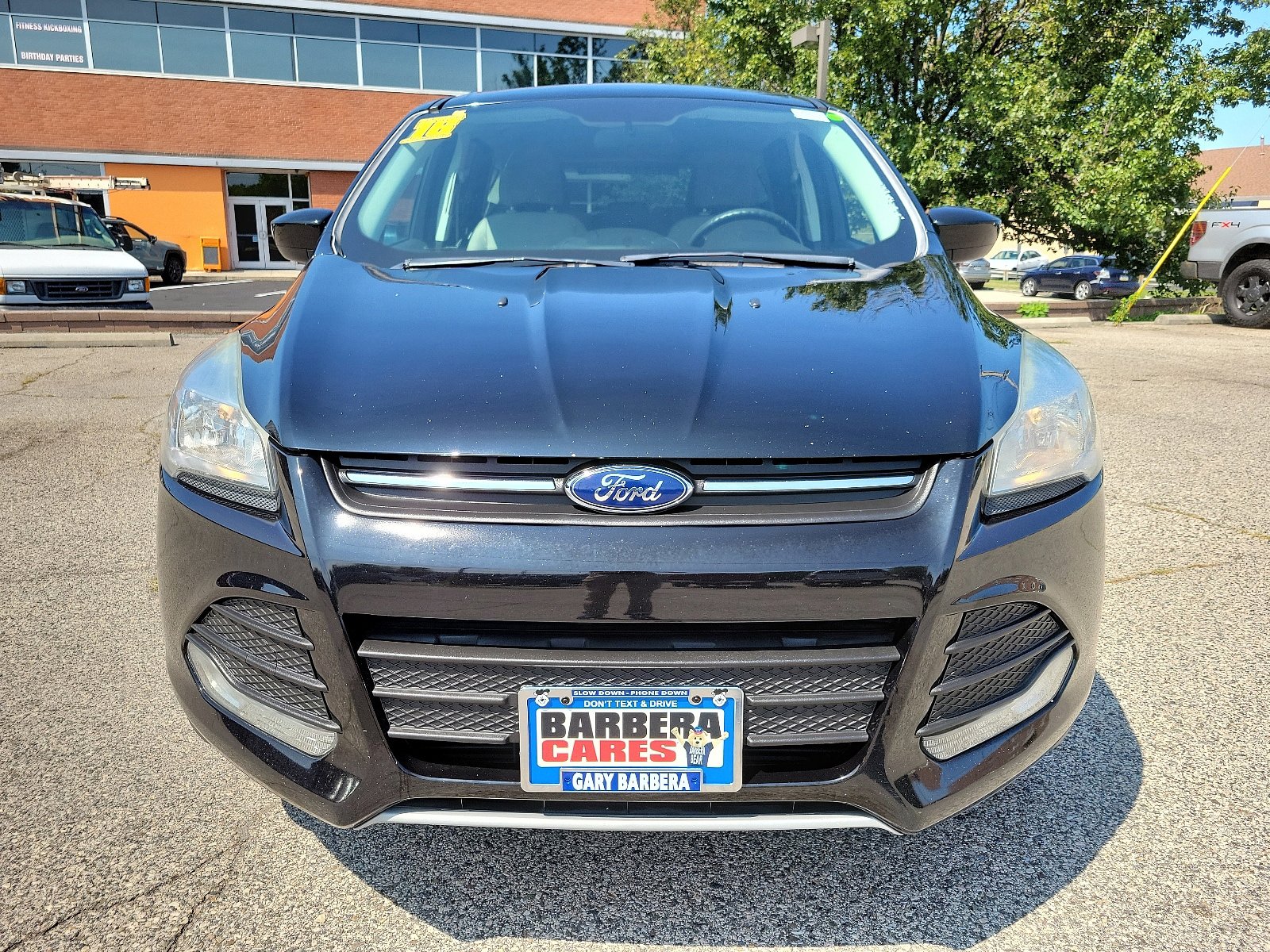 Used 2016 Ford Escape SE FWD image 2