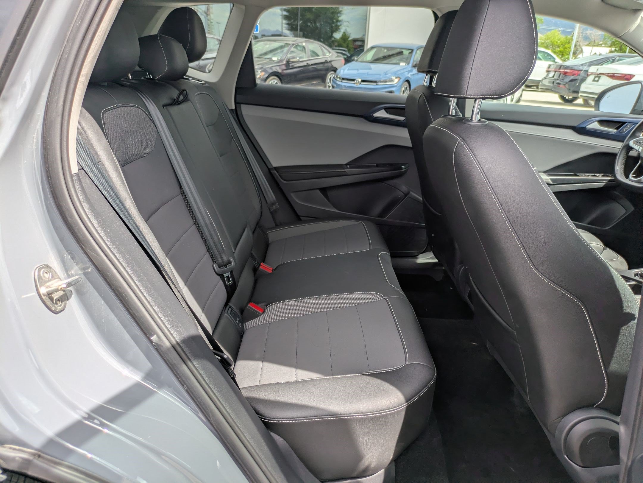 Certified 2024 Volkswagen Taos SE AWD/4WD image 32