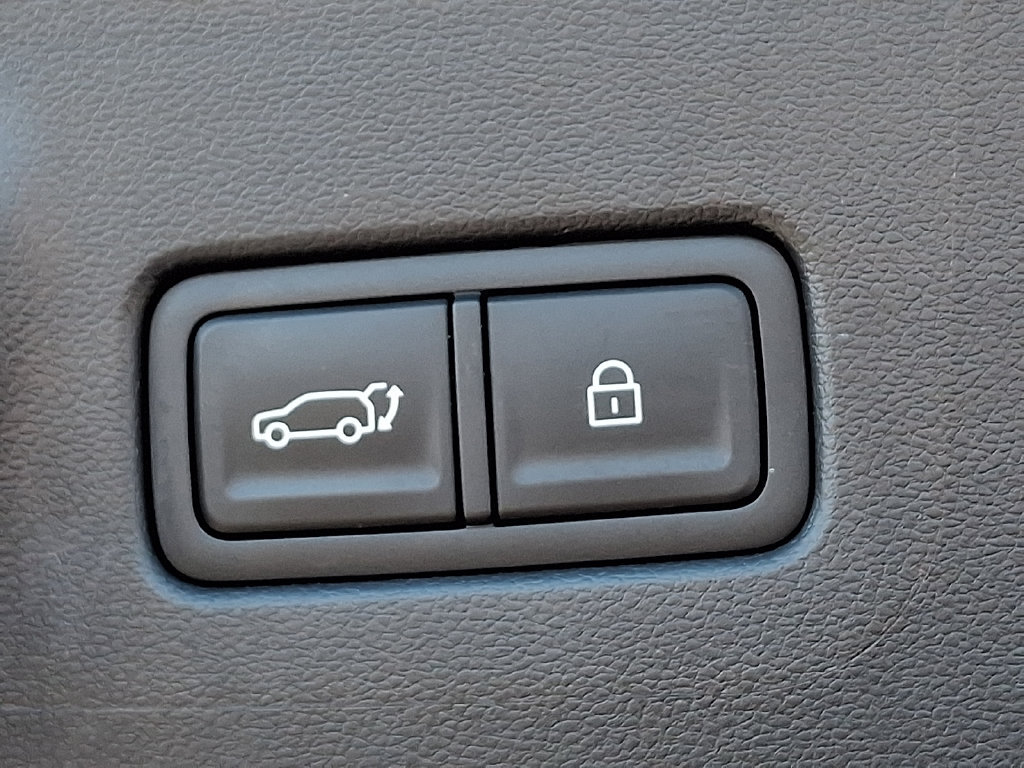 Used 2026 Hyundai Santa Fe SEL FWD image 30