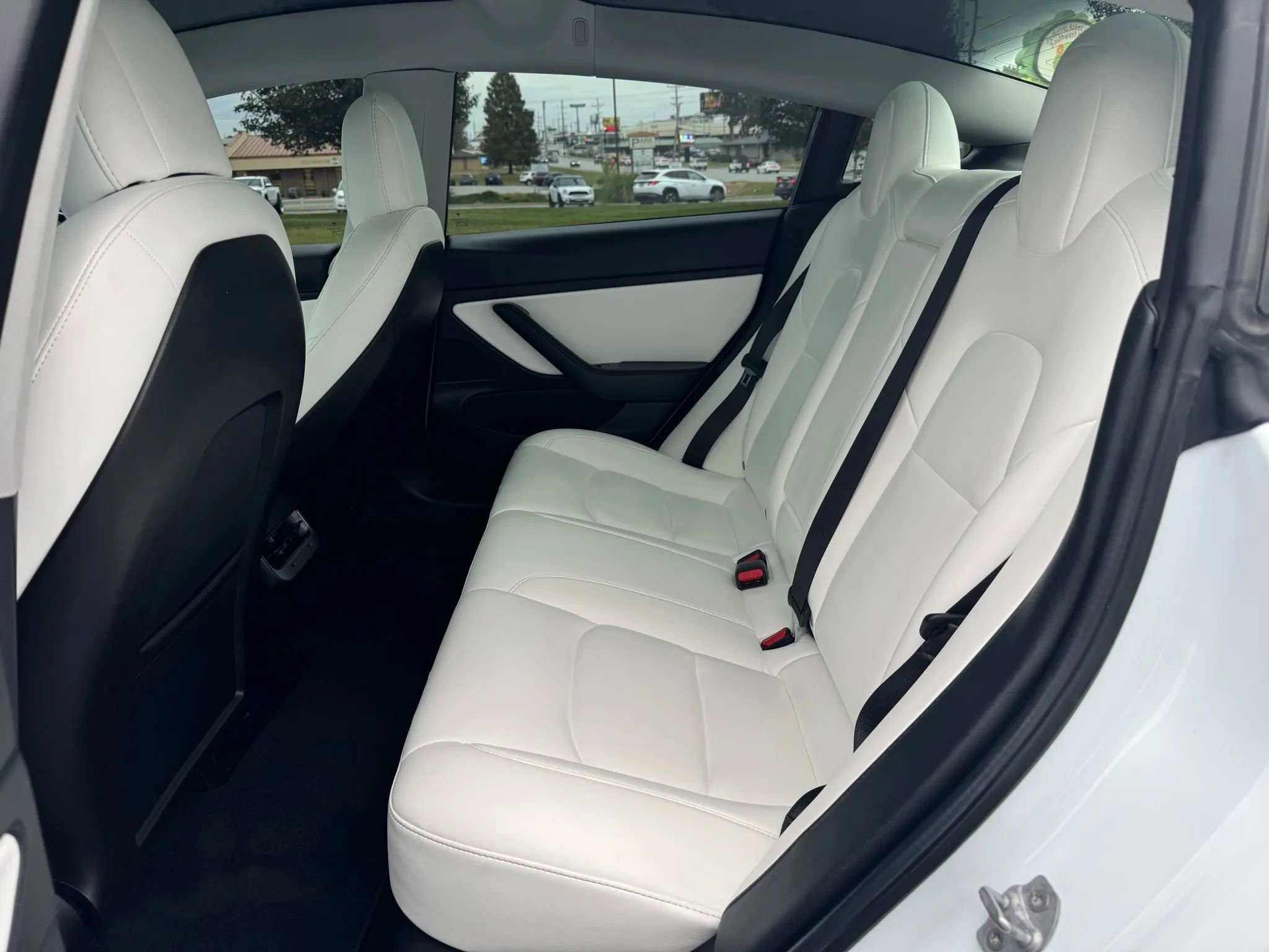 Used 2019 Tesla Model 3 Long Range image 9