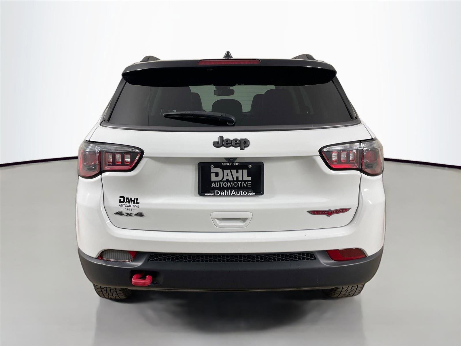 Used 2022 Jeep Compass Trailhawk w/ Trailhawk Convenience Group AWD/4WD image 12