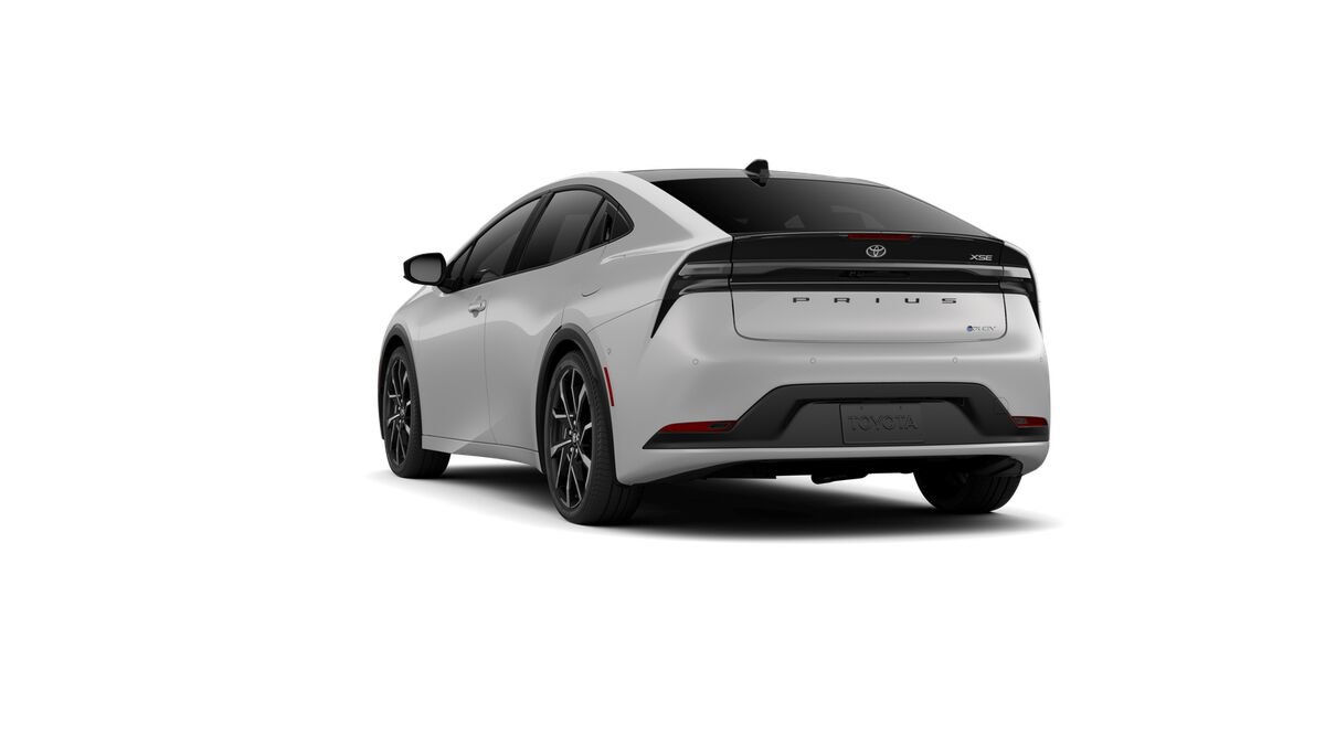 New 2026 Toyota Prius Plug-In Hybrid FWD image 7