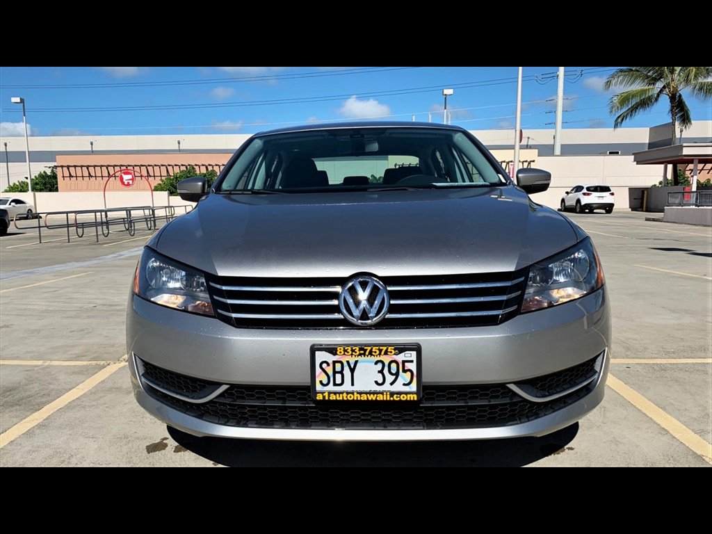 Used 2013 Volkswagen Passat 2.5 S FWD image 2