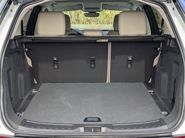 New 2025 Land Rover Discovery Sport S image 16