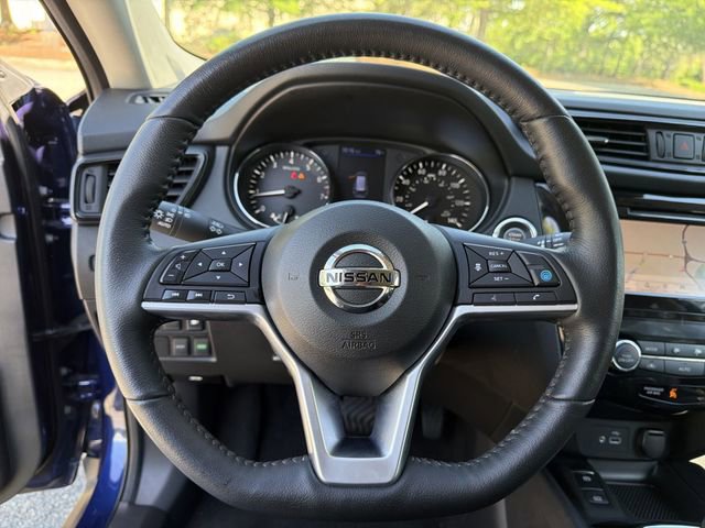 Used 2019 Nissan Rogue SV w/ Premium Package FWD image 14