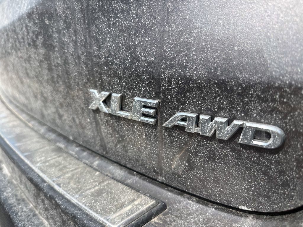 Used 2018 Toyota Highlander XLE image 8