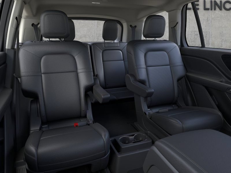 New 2026 Lincoln Aviator 2WD w/ Jet Appearance Package image 11