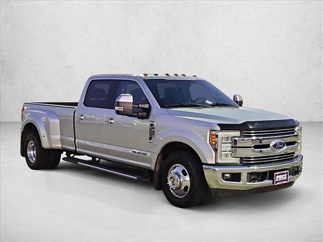 Used 2017 Ford F350 Lariat w/ Lariat Ultimate Package RWD image 3