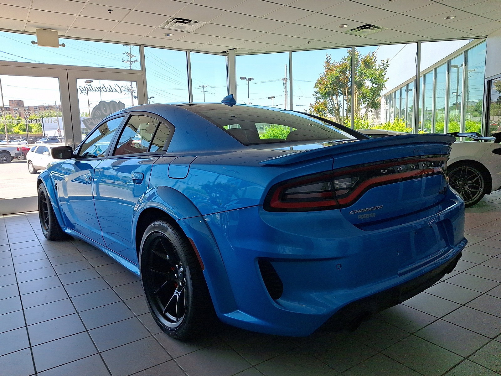 Used 2023 Dodge Charger SRT Hellcat RWD image 4