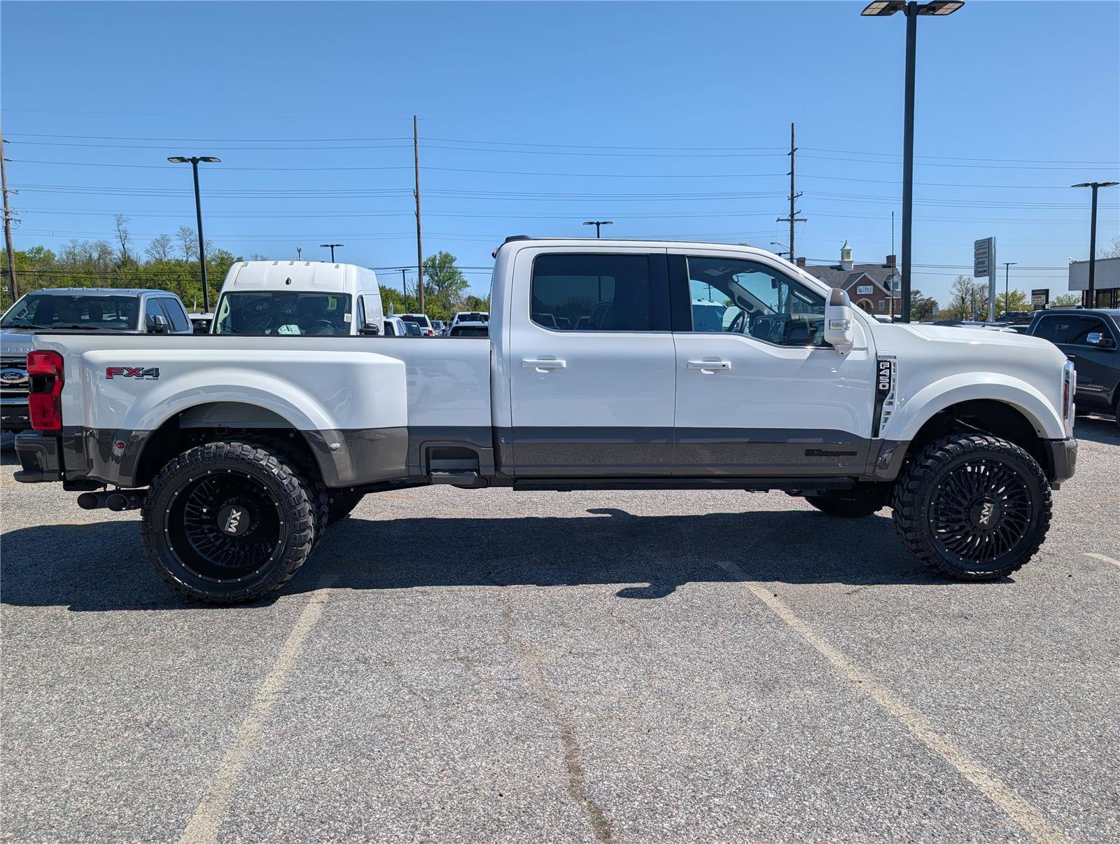 Used 2026 Ford F450 King Ranch w/ FX4 Off-Road Package image 6