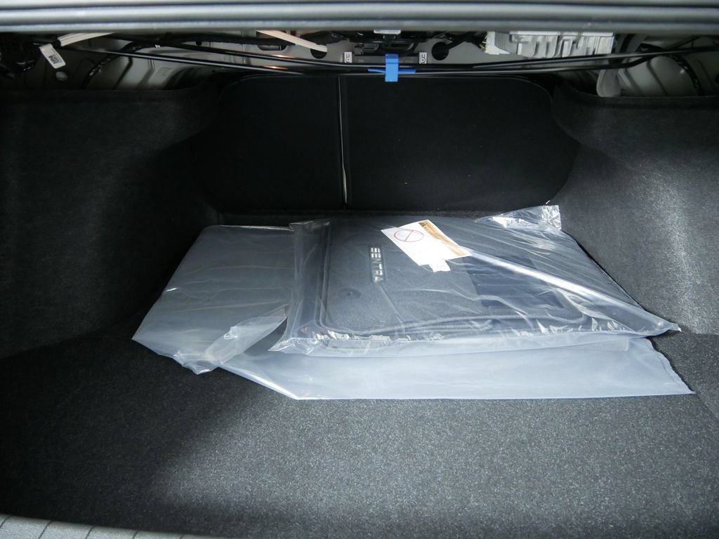 New 2026 Nissan Sentra SL w/ Floor Mat Package FWD image 17