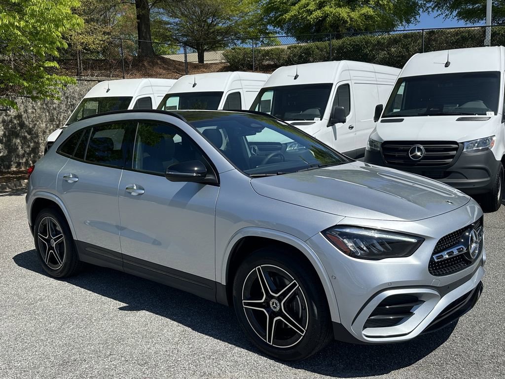 Certified 2025 Mercedes-Benz GLA 250 image 2