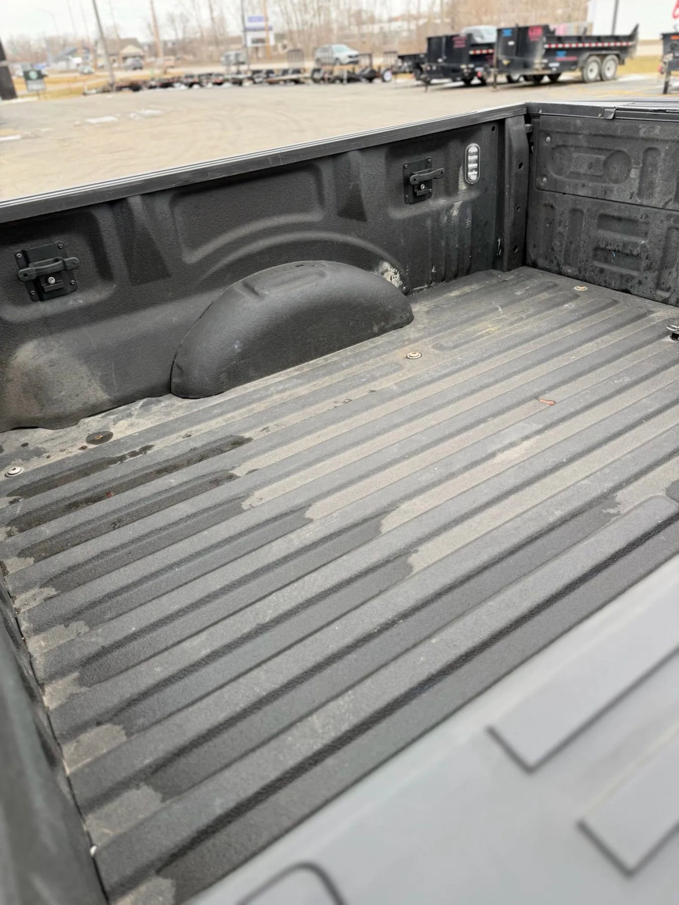 Used 2016 Ford F150 Platinum w/ Equipment Group 701A Luxury image 9