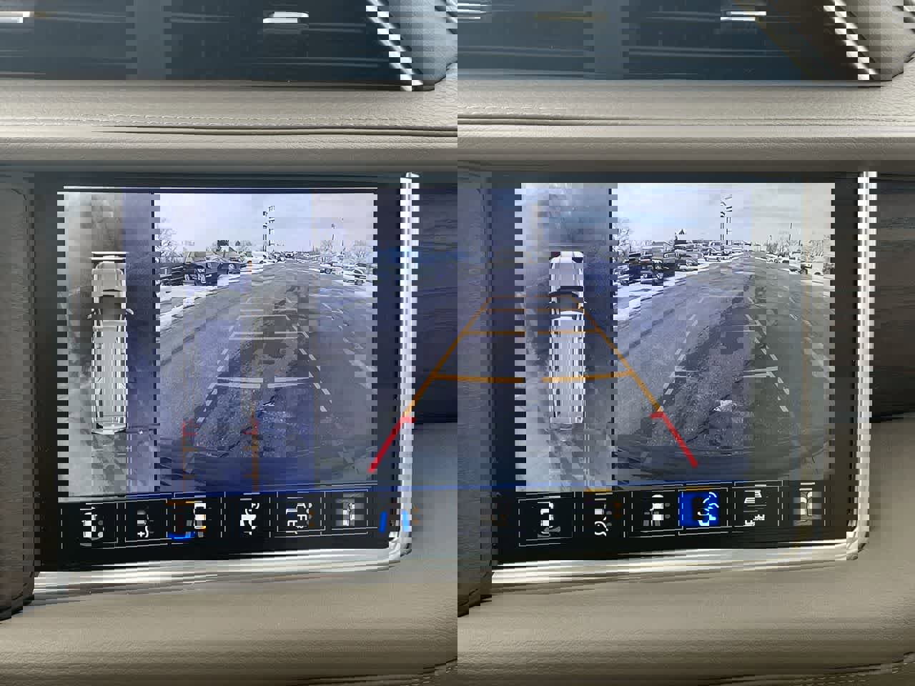 Used 2021 GMC Yukon XL Denali w/ Denali Ultimate Package image 31