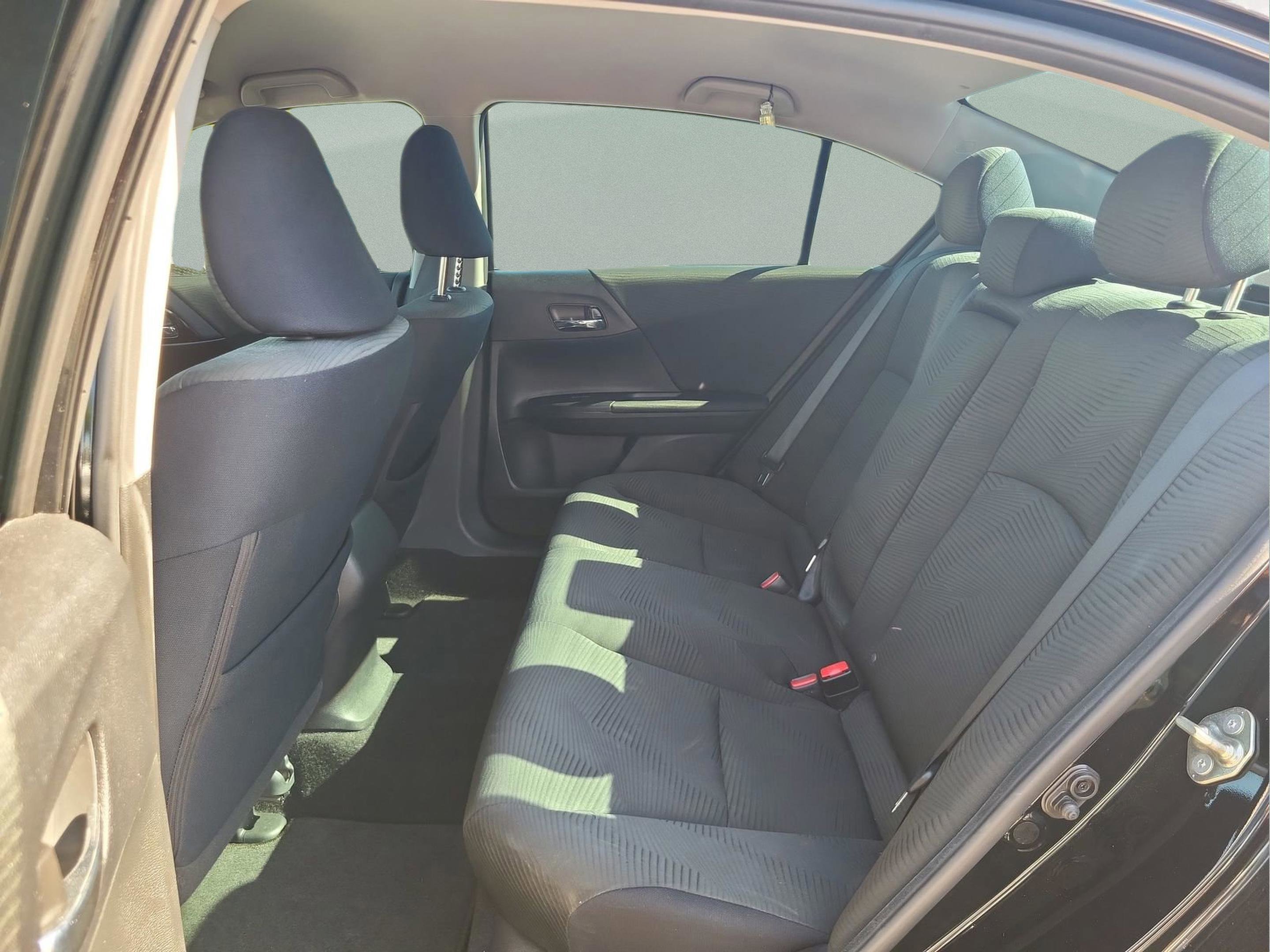 Certified 2017 Honda Accord LX image 17