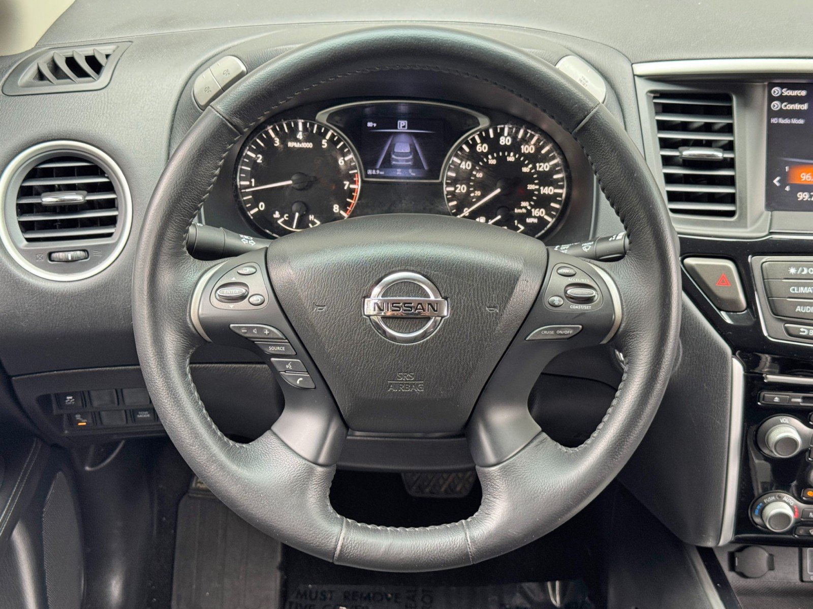 Used 2019 Nissan Pathfinder SV FWD image 18