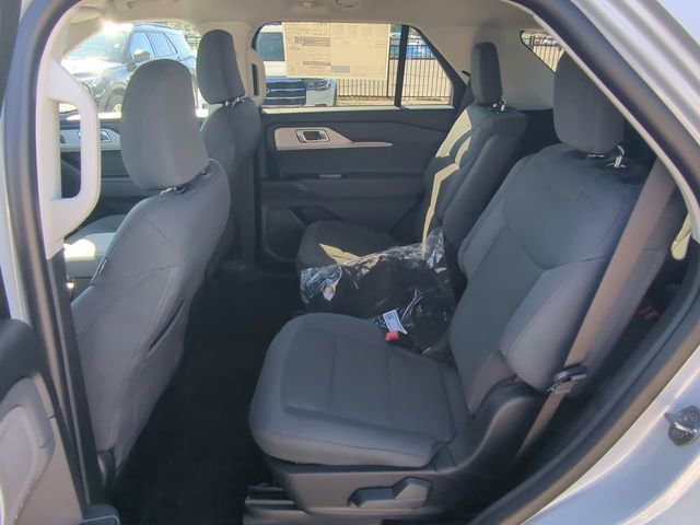 New 2026 Ford Explorer Active RWD image 4