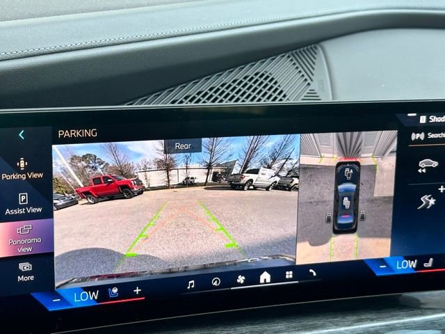 Used 2024 BMW 740i xDrive image 11