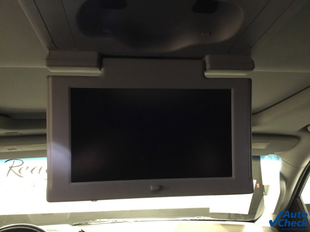 Used 2018 Chevrolet Tahoe LT w/ LT Signature Package image 29