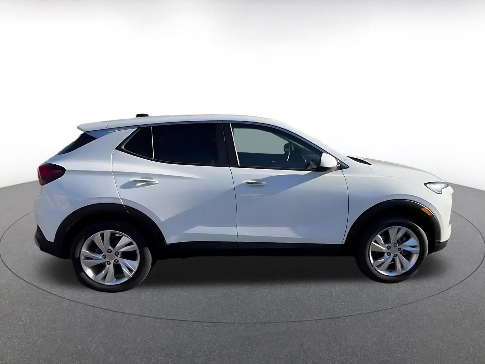 Used 2025 Buick Encore GX Preferred image 16