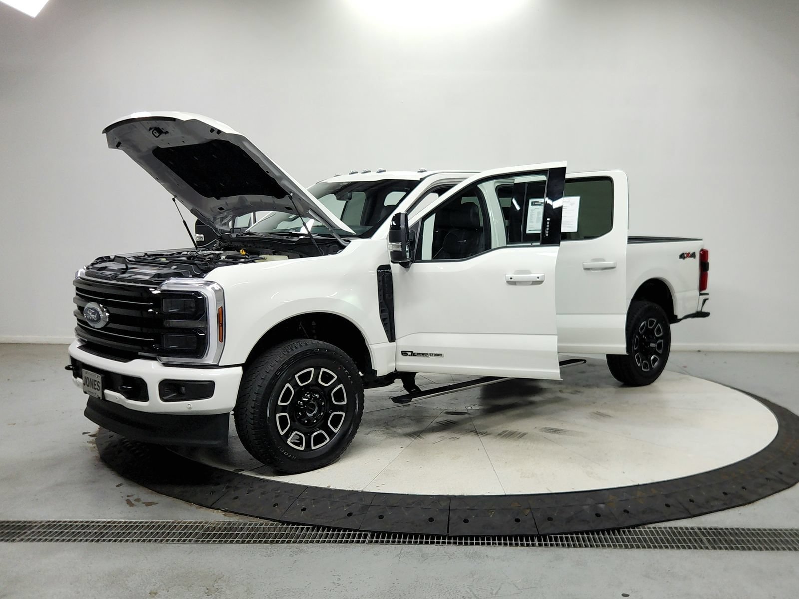 Used 2026 Ford F250 Platinum AWD/4WD image 12