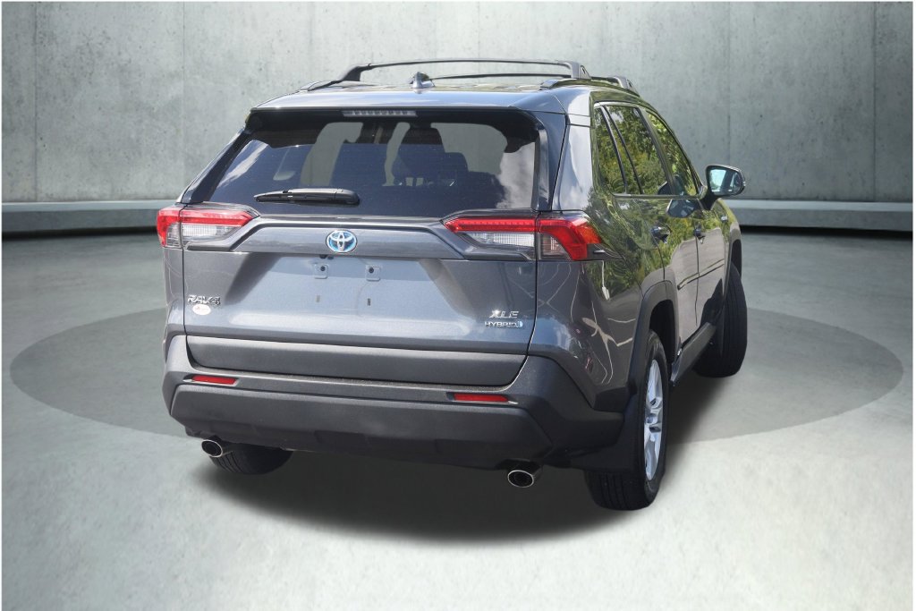 Used 2021 Toyota RAV4 XLE w/ Convenience Package AWD/4WD image 25