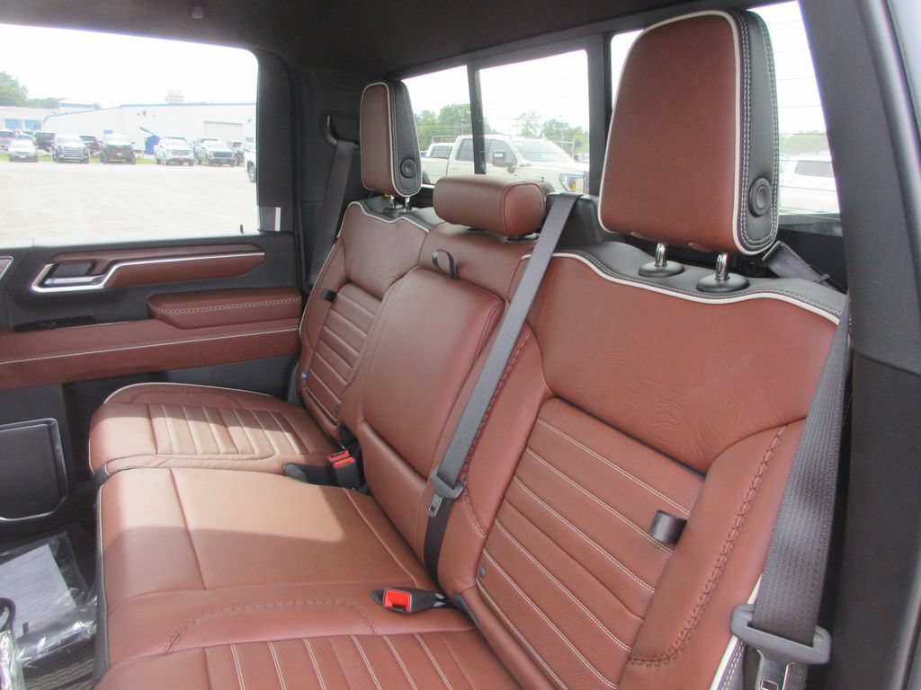 New 2026 GMC Sierra 2500 Denali Ultimate AWD/4WD image 16