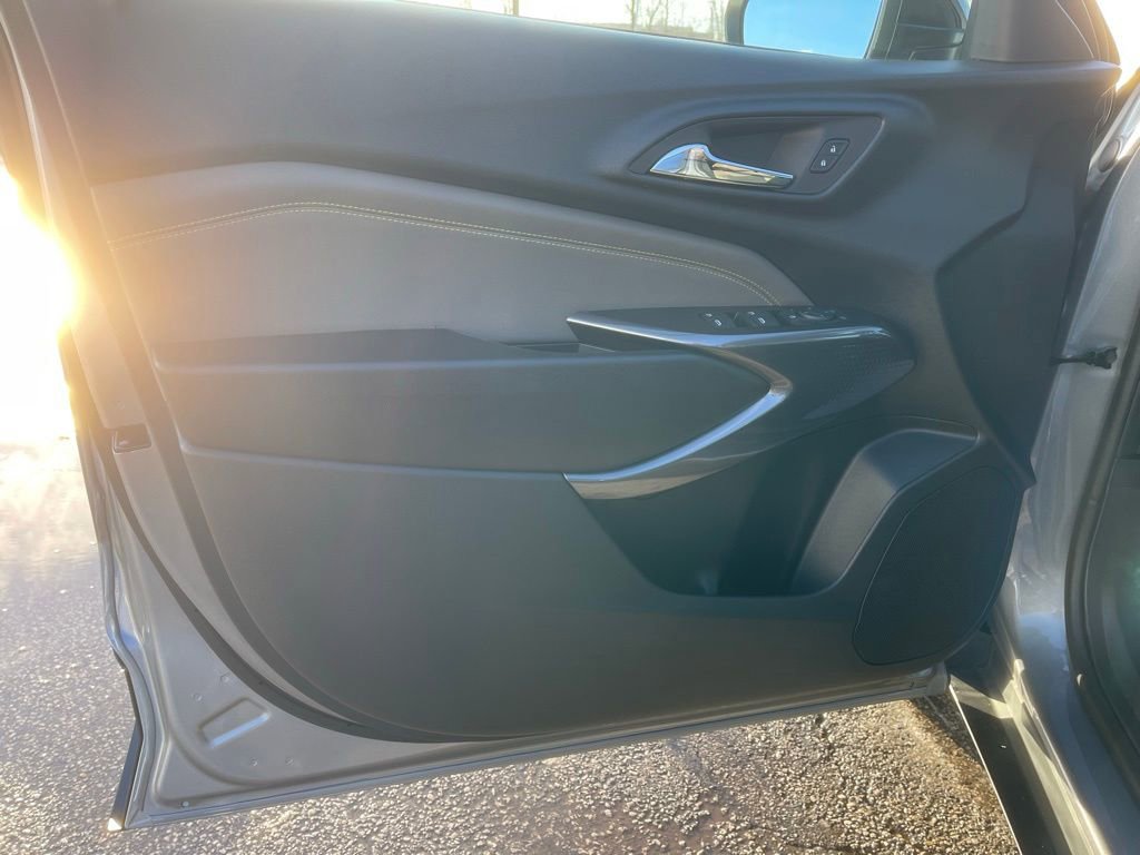 New 2026 Chevrolet Trax ACTIV w/ Sunroof Package image 9