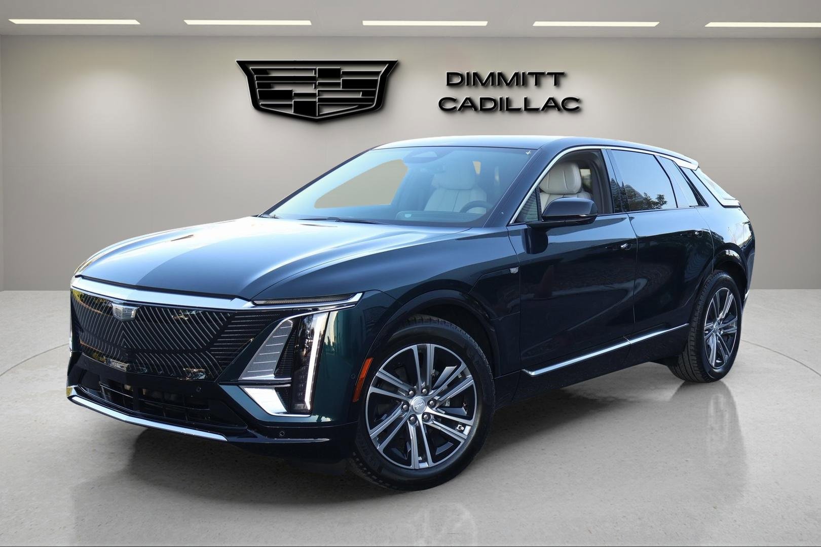 New 2026 Cadillac Lyriq Luxury