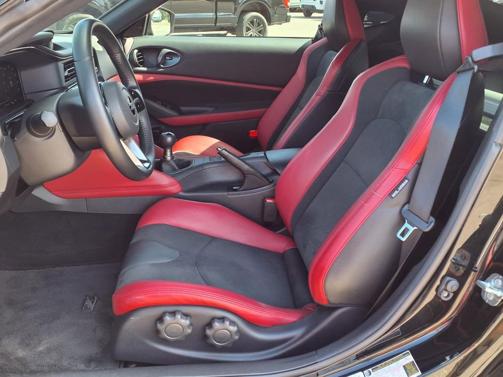Used 2024 Nissan Z Performance w/ Floor Mat Package RWD image 22