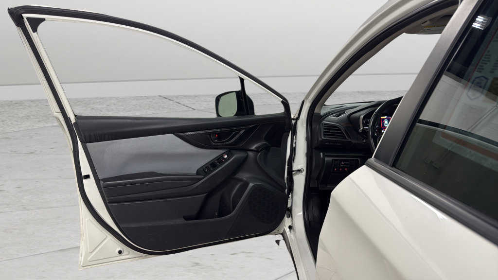 Used 2023 Subaru Crosstrek 2.0i Premium image 14