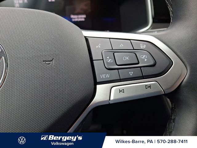 Used 2025 Volkswagen Taos SE AWD/4WD image 25
