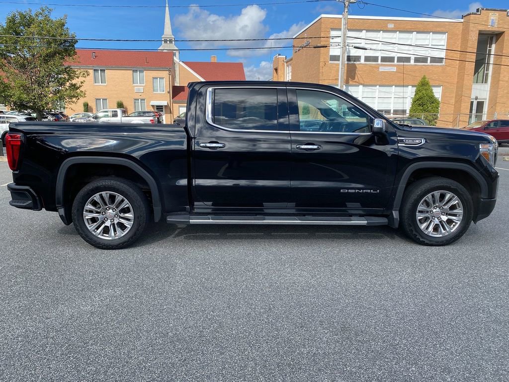 Used 2019 GMC Sierra 1500 Denali w/ Driver Alert Package II AWD/4WD image 4