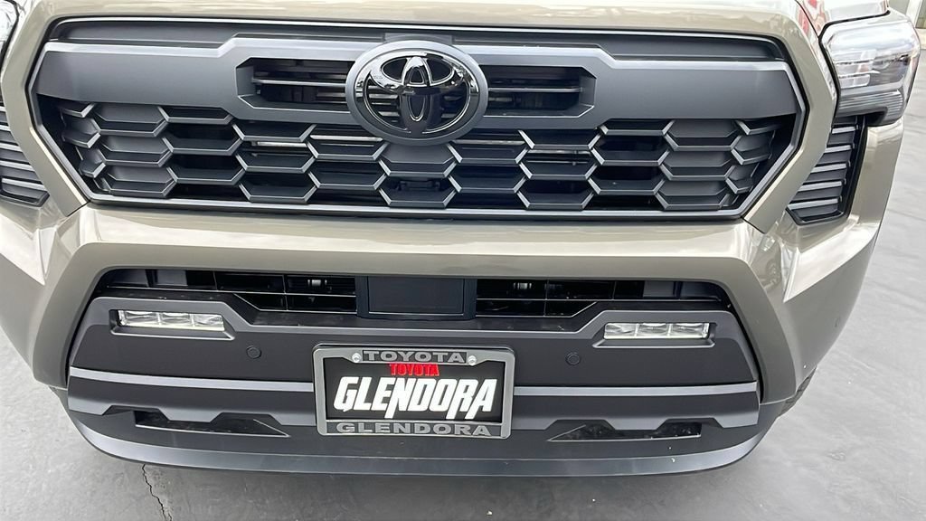 New 2026 Toyota Tacoma TRD Off-Road AWD/4WD image 9