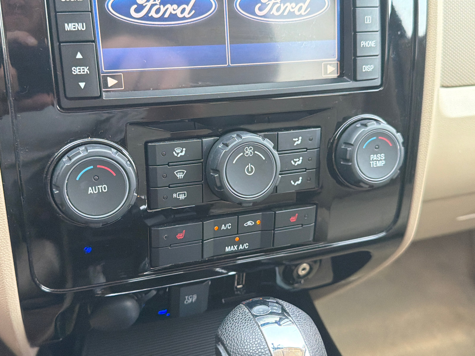 Used 2011 Ford Escape Limited w/ 302A Rapid Spec Order Code AWD/4WD image 31