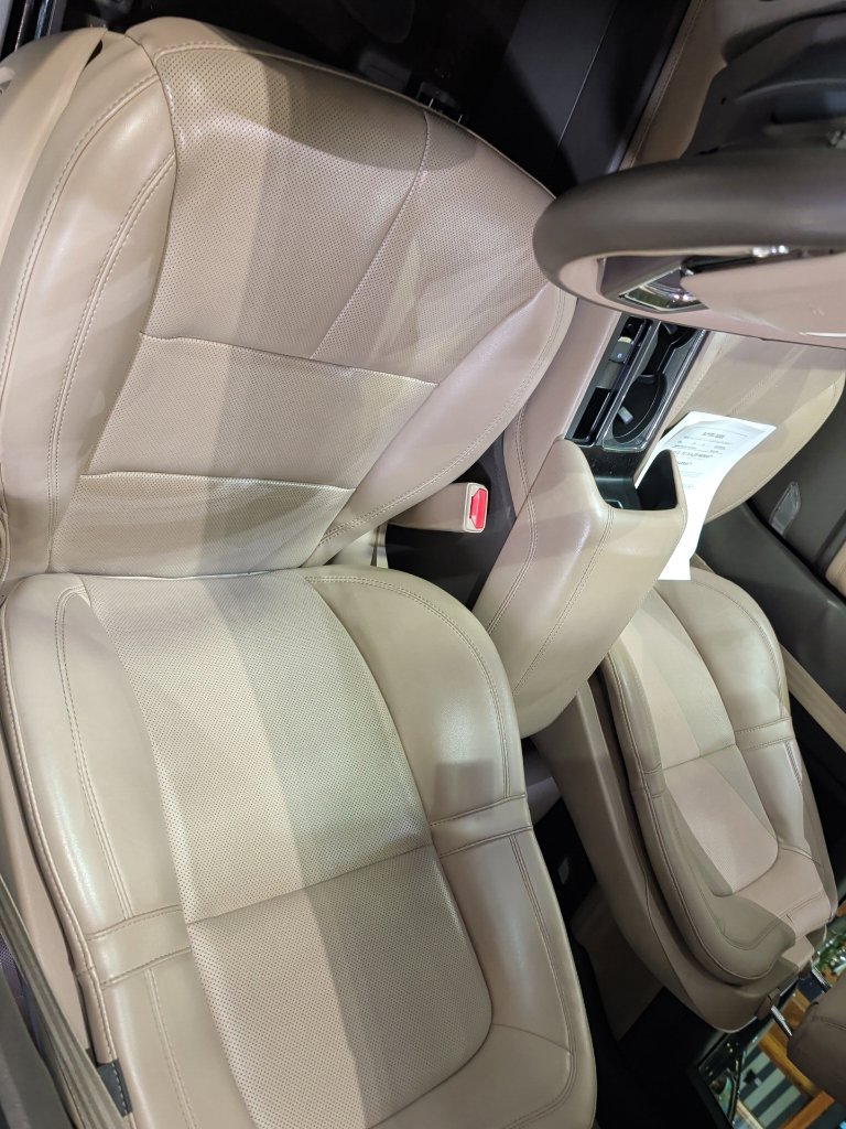 Used 2023 Lincoln Corsair AWD w/ Equipment Group 101A image 6