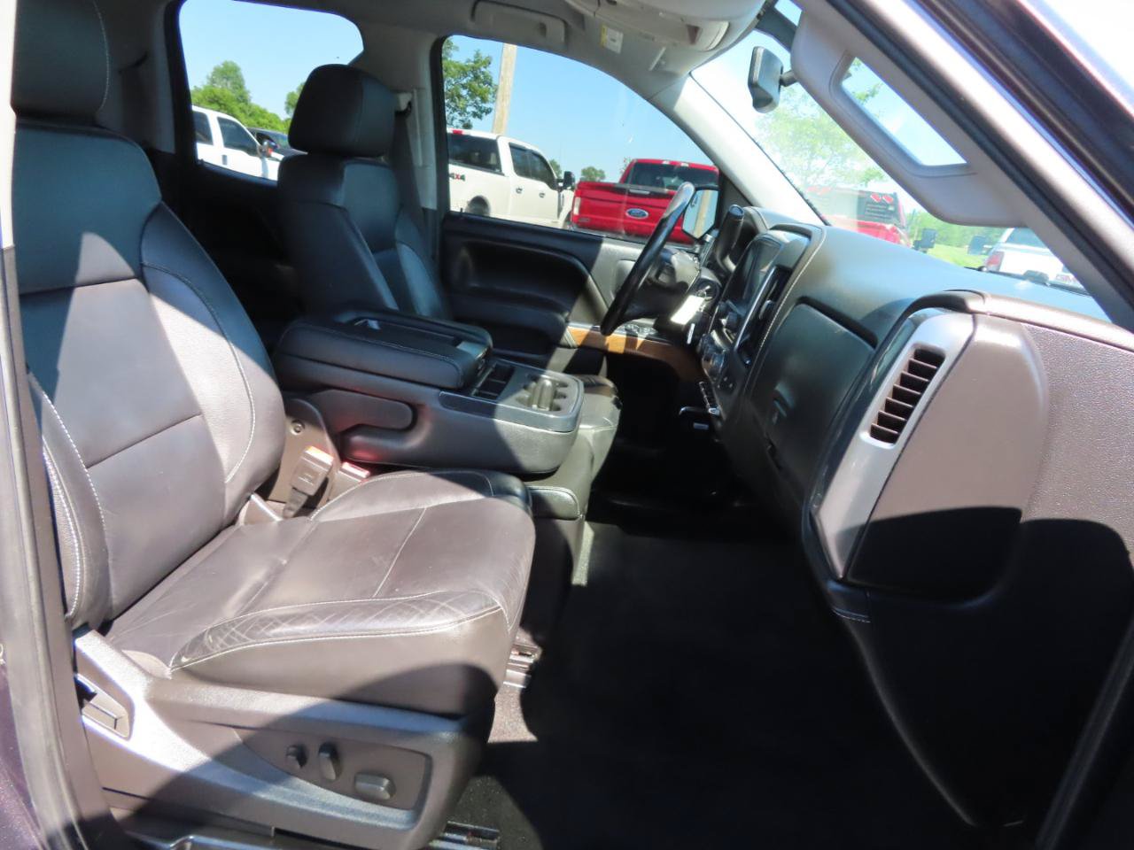Used 2016 Chevrolet Silverado 1500 LTZ w/ Sport Package AWD/4WD image 51