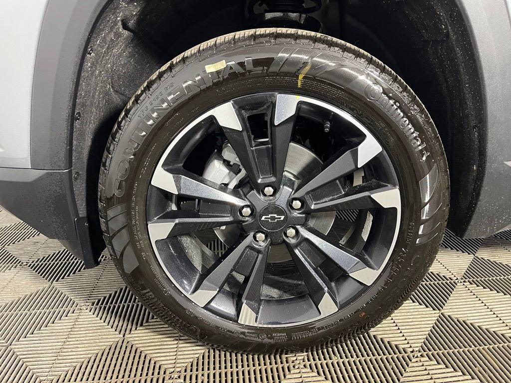 New 2027 Chevrolet Equinox RS w/ Convenience Package III FWD image 27