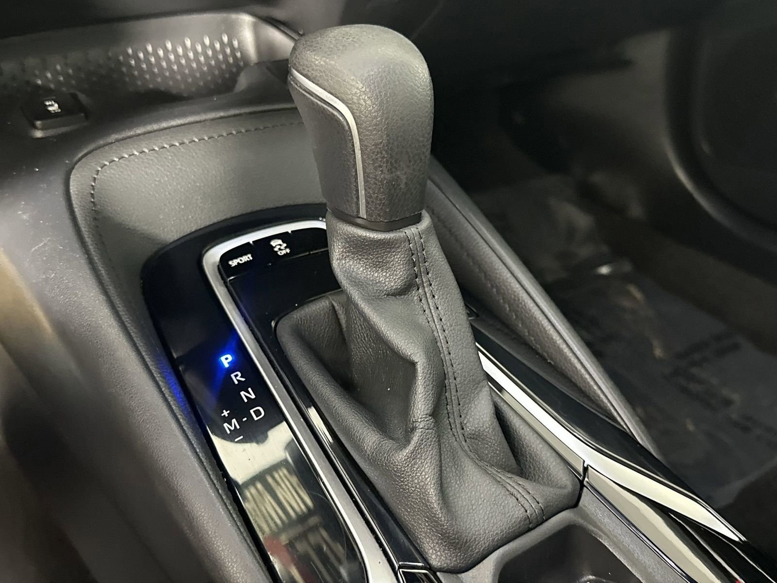 Used 2020 Toyota Corolla XSE FWD image 20