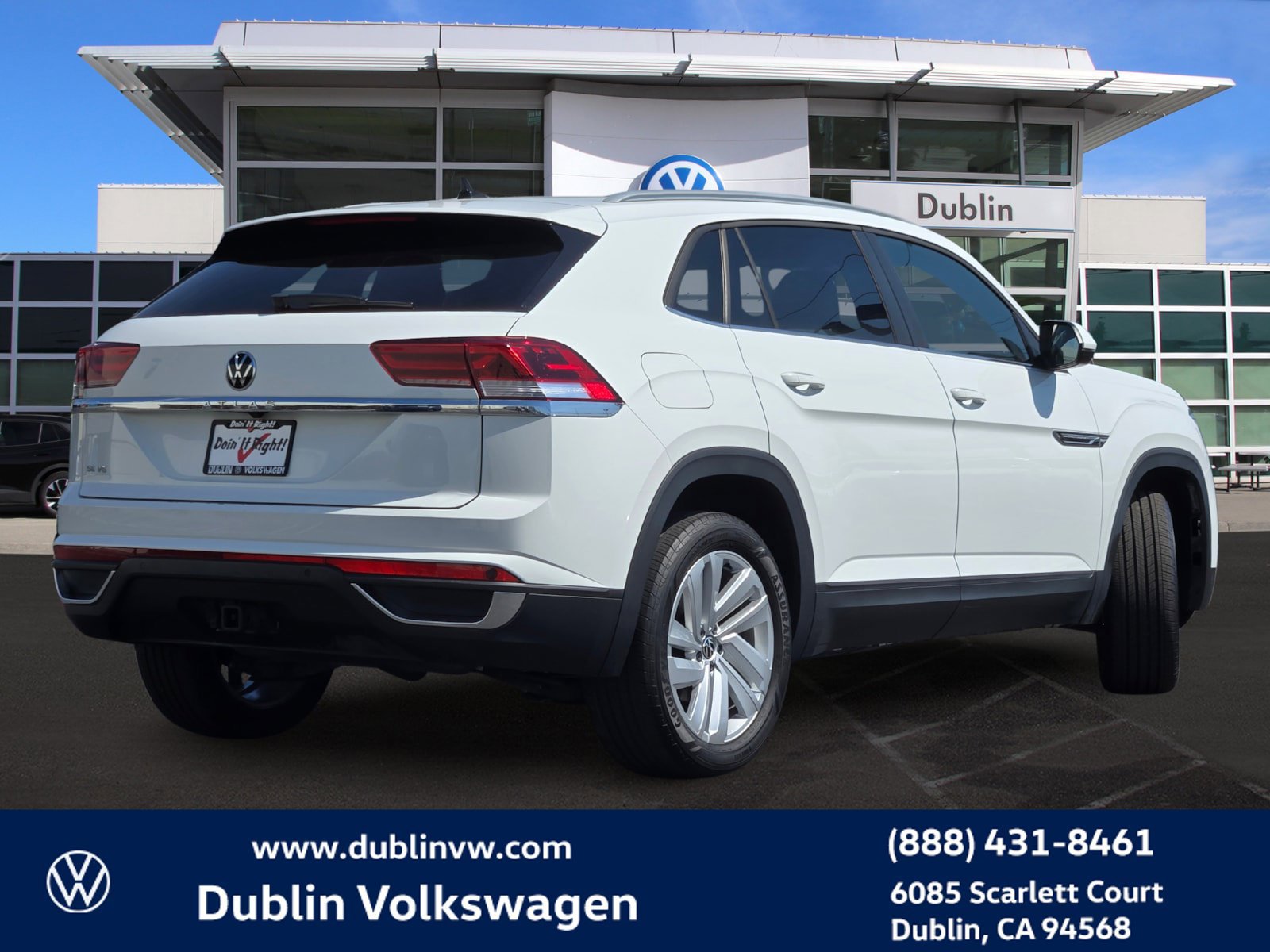 Certified 2022 Volkswagen Atlas Cross Sport SE FWD image 4
